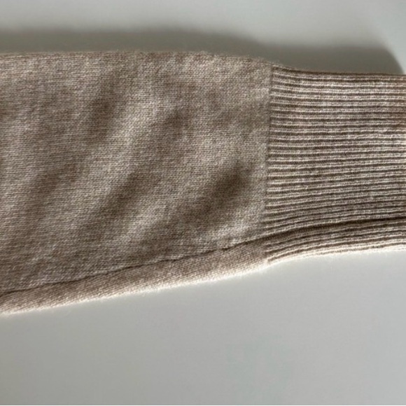 Club Monaco Colour Block 100% cashmere Crew Neck Sweater - Picture 4 of 4